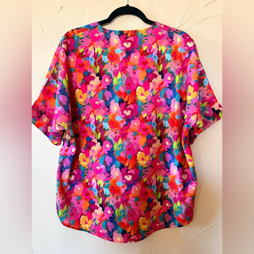 BUCKLEY Bright Floral Women's Top medium lightweight multicolored spring - Picture 2 of 6